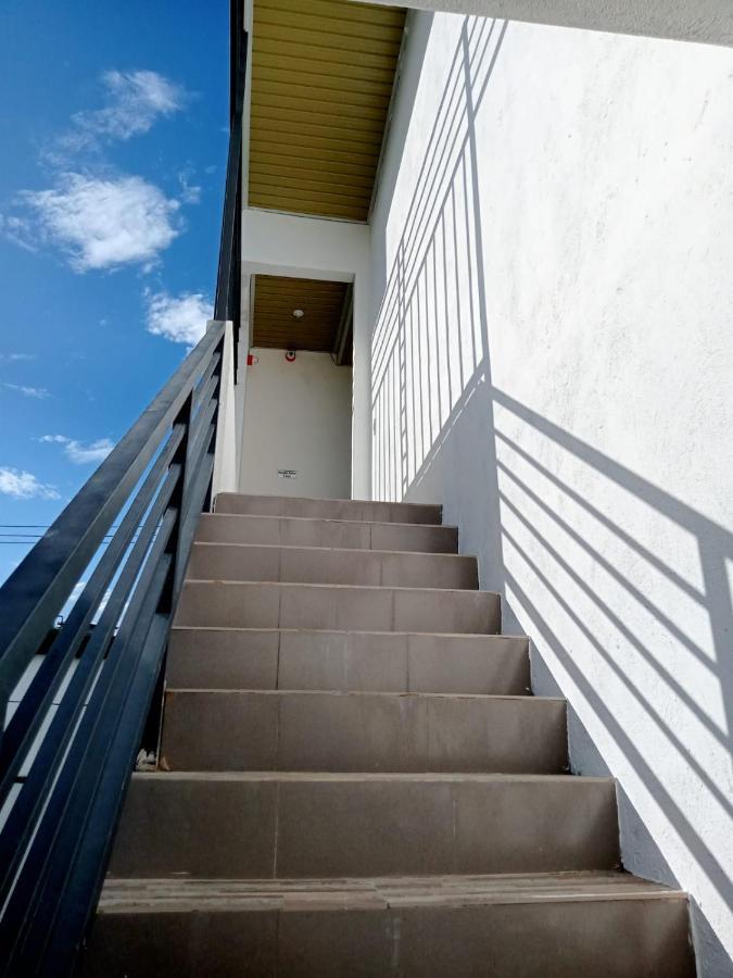 __Aplaridel Inn Suites__ Angeles Eksteriør bilde
