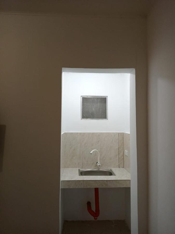 __Aplaridel Inn Suites__ Angeles Eksteriør bilde