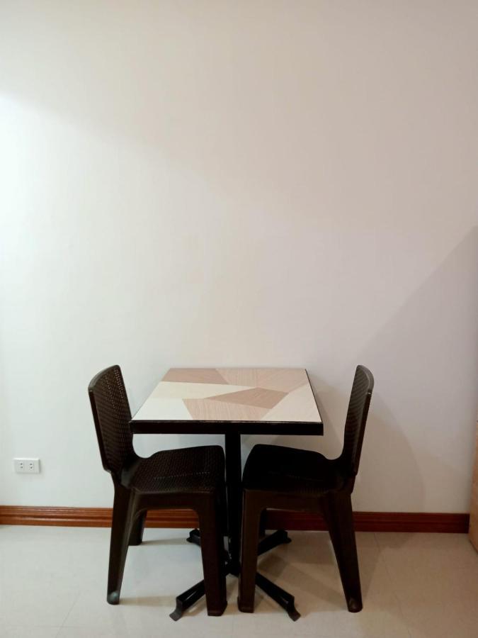 __Aplaridel Inn Suites__ Angeles Eksteriør bilde