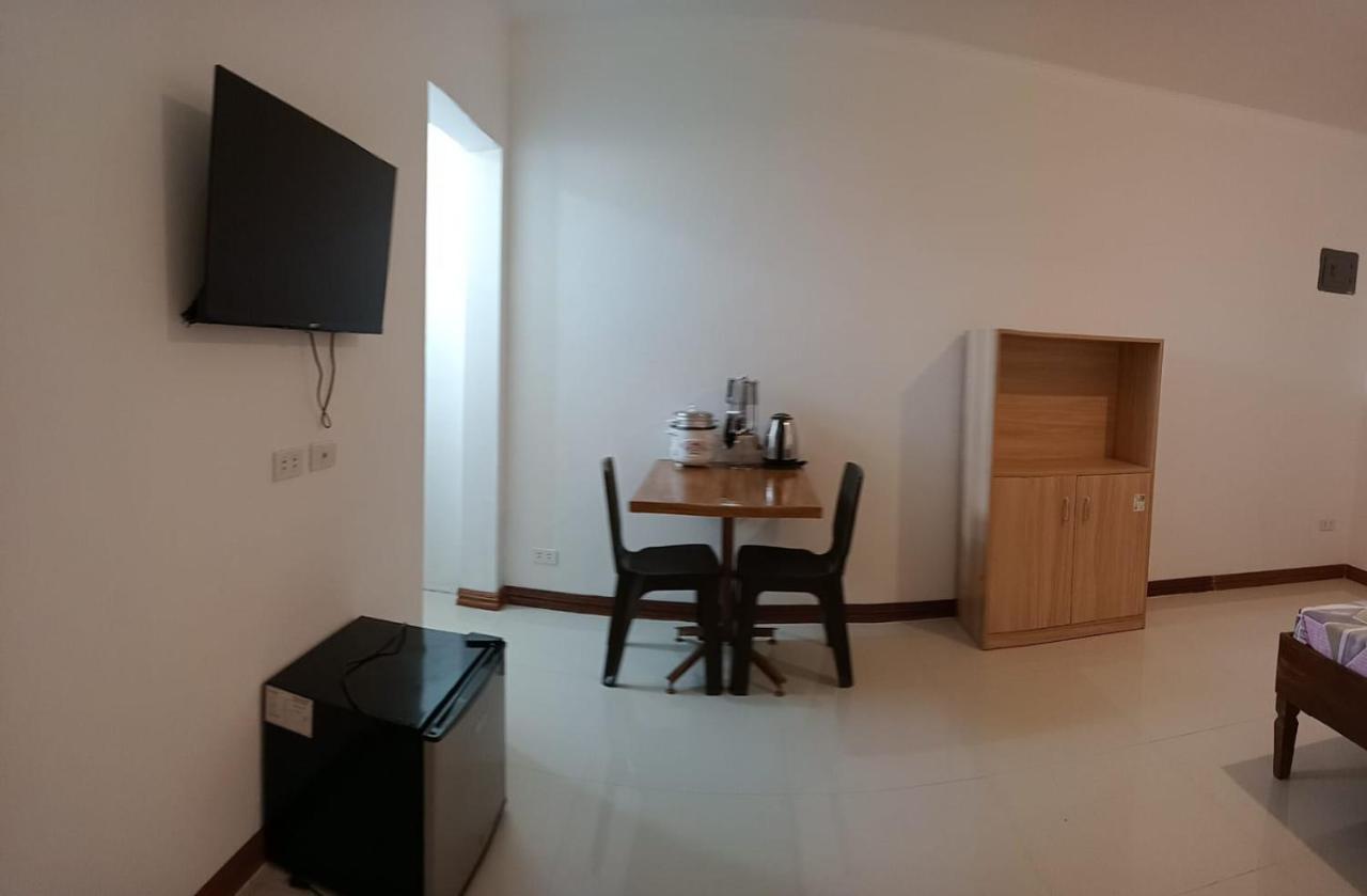 __Aplaridel Inn Suites__ Angeles Eksteriør bilde